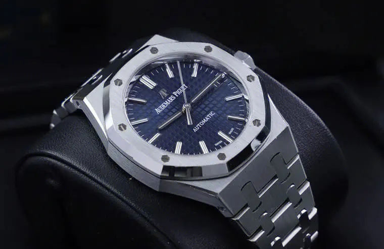 爱彼Audemars换表带的步骤和注意事项（图）